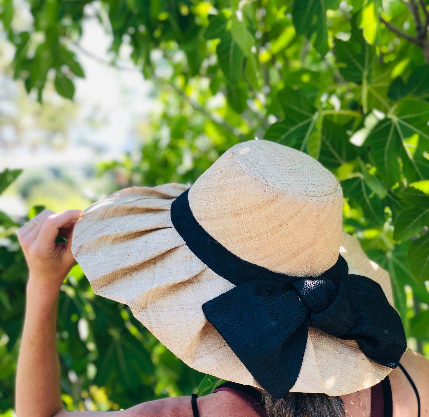 Fan Pleated Straw Sun Hat with Big Bow: Red