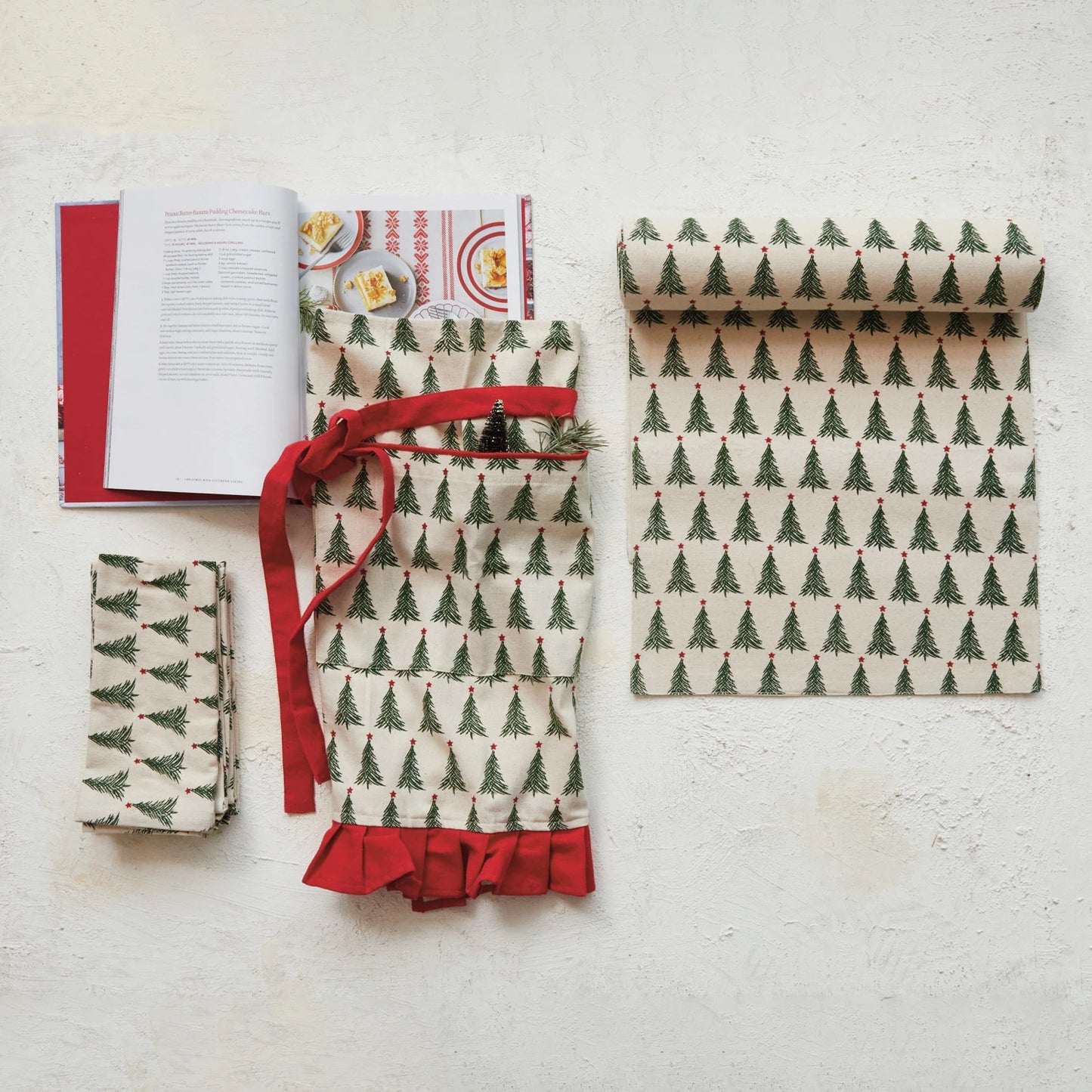 Stonewashed Christmas Tree Printed Table Runner with Christmas Tree Pattern