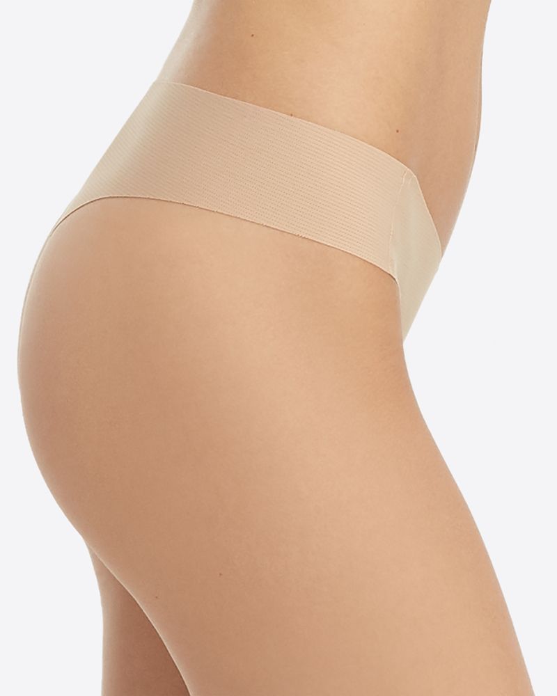 Naked 2.0 Under Statements Thong