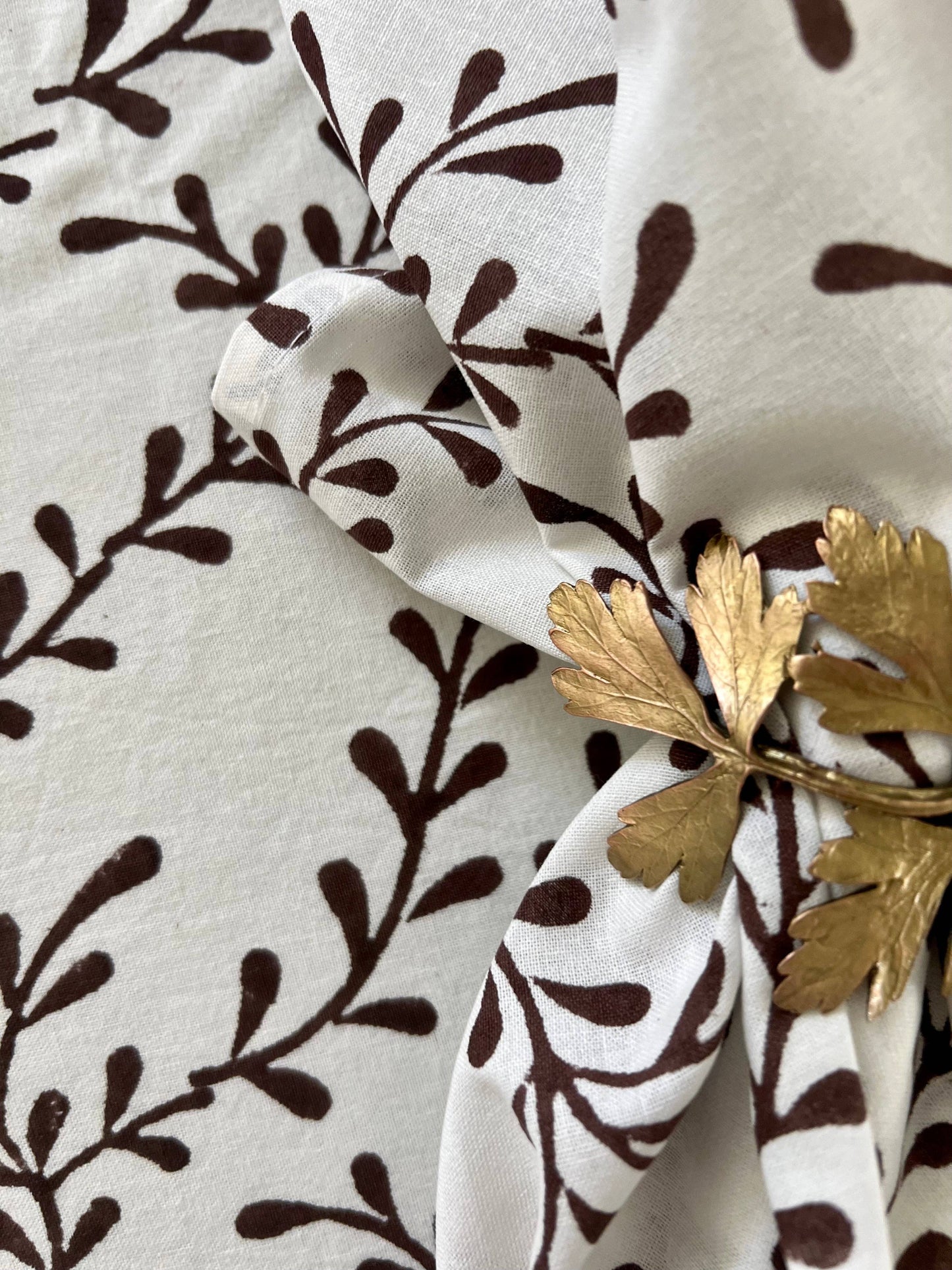 Winding Vines Tablecloth in Chocolate Brown: 120" Round