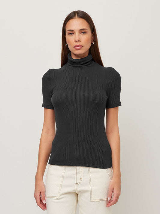 Jana Short Sleeve Turtleneck Top | Black