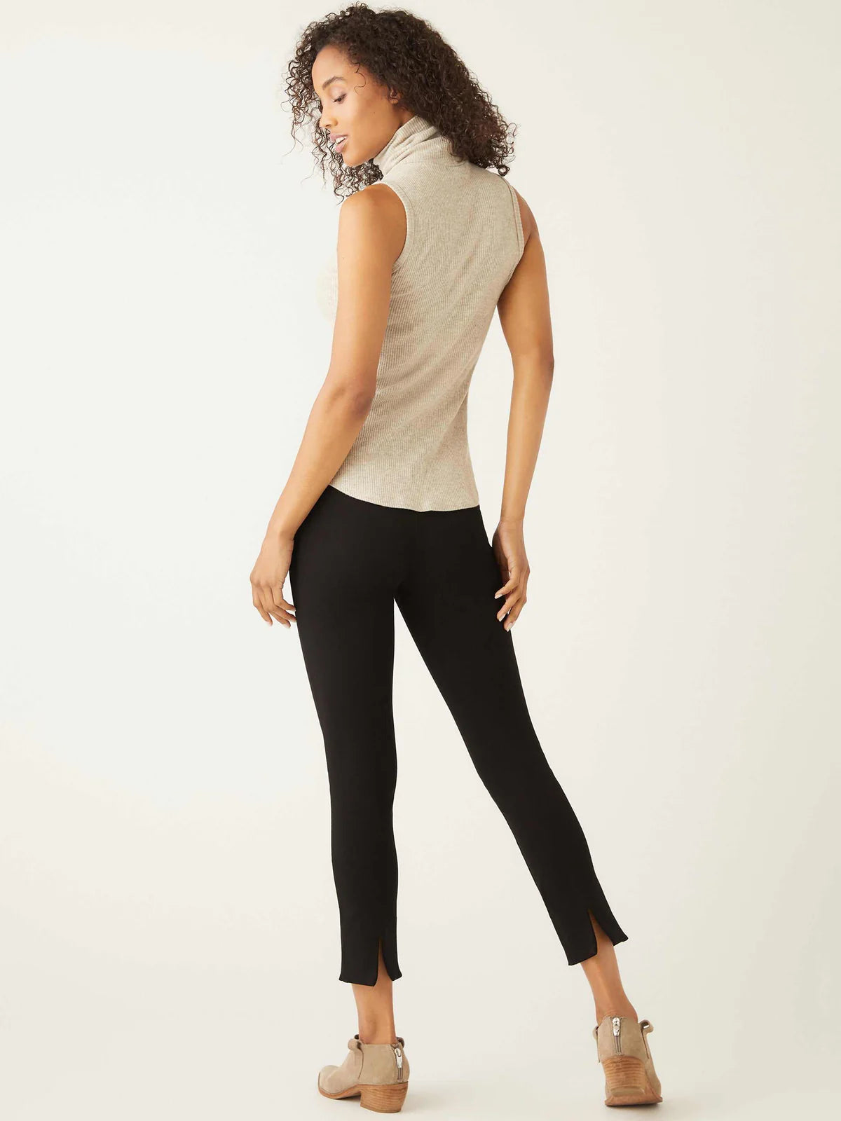 Fifteen Twenty Kelli Sleeveless Turtleneck Sweater in Oatmeal
