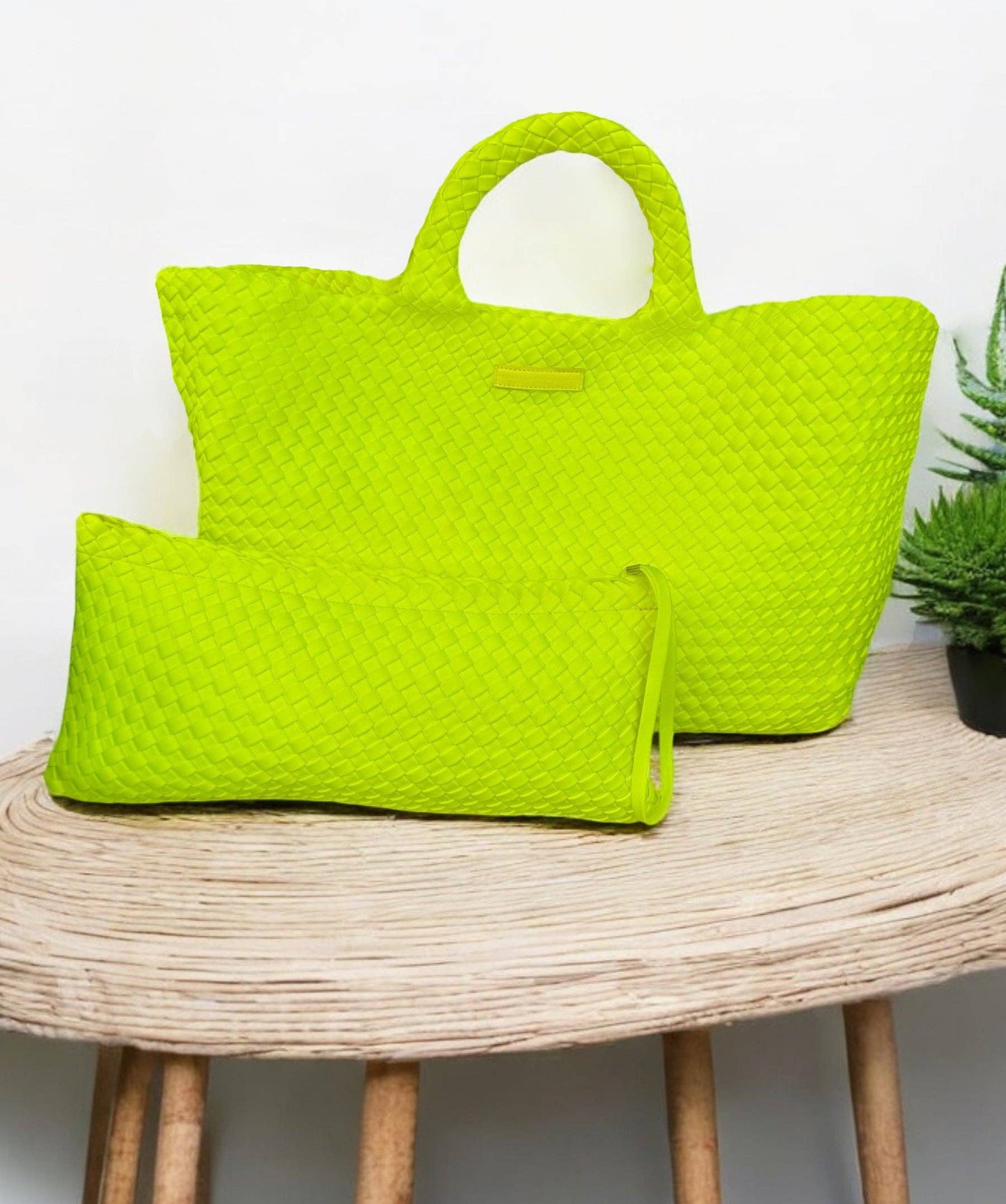 Peace Love Mahjong Woven Mahjong Carryall Bright Pink
